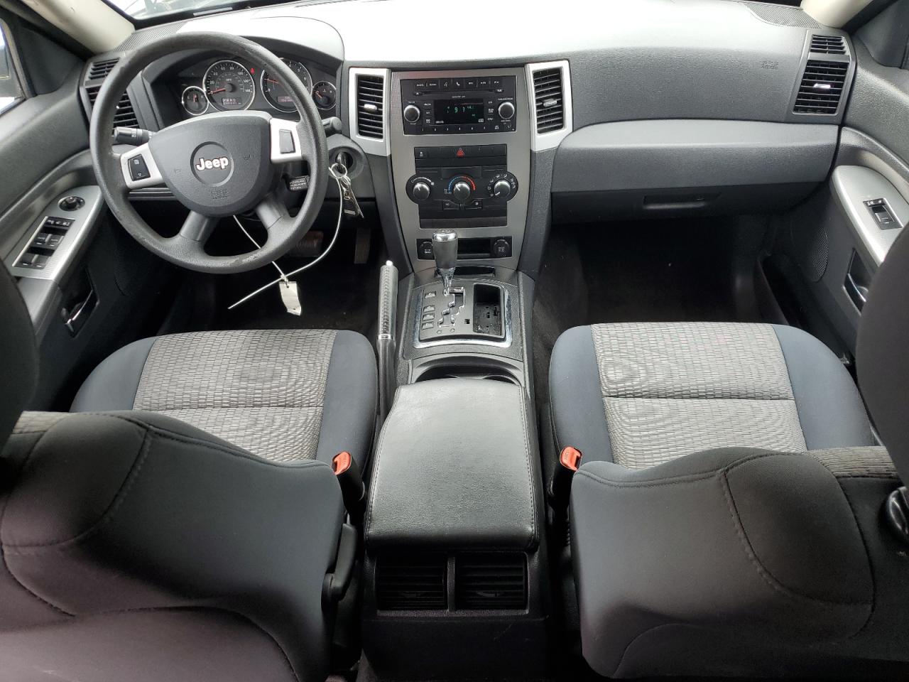 2010 Jeep Grand Cherokee Laredo VIN: 1J4PR4GK3AC160743 Lot: 54508785