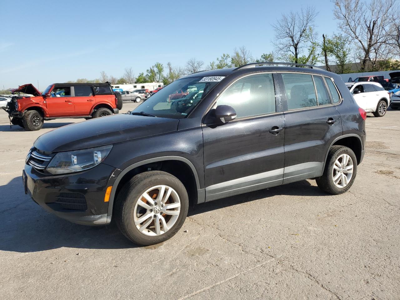 2015 Volkswagen Tiguan S zu verkaufen in Bridgeton, MO - Mechanical