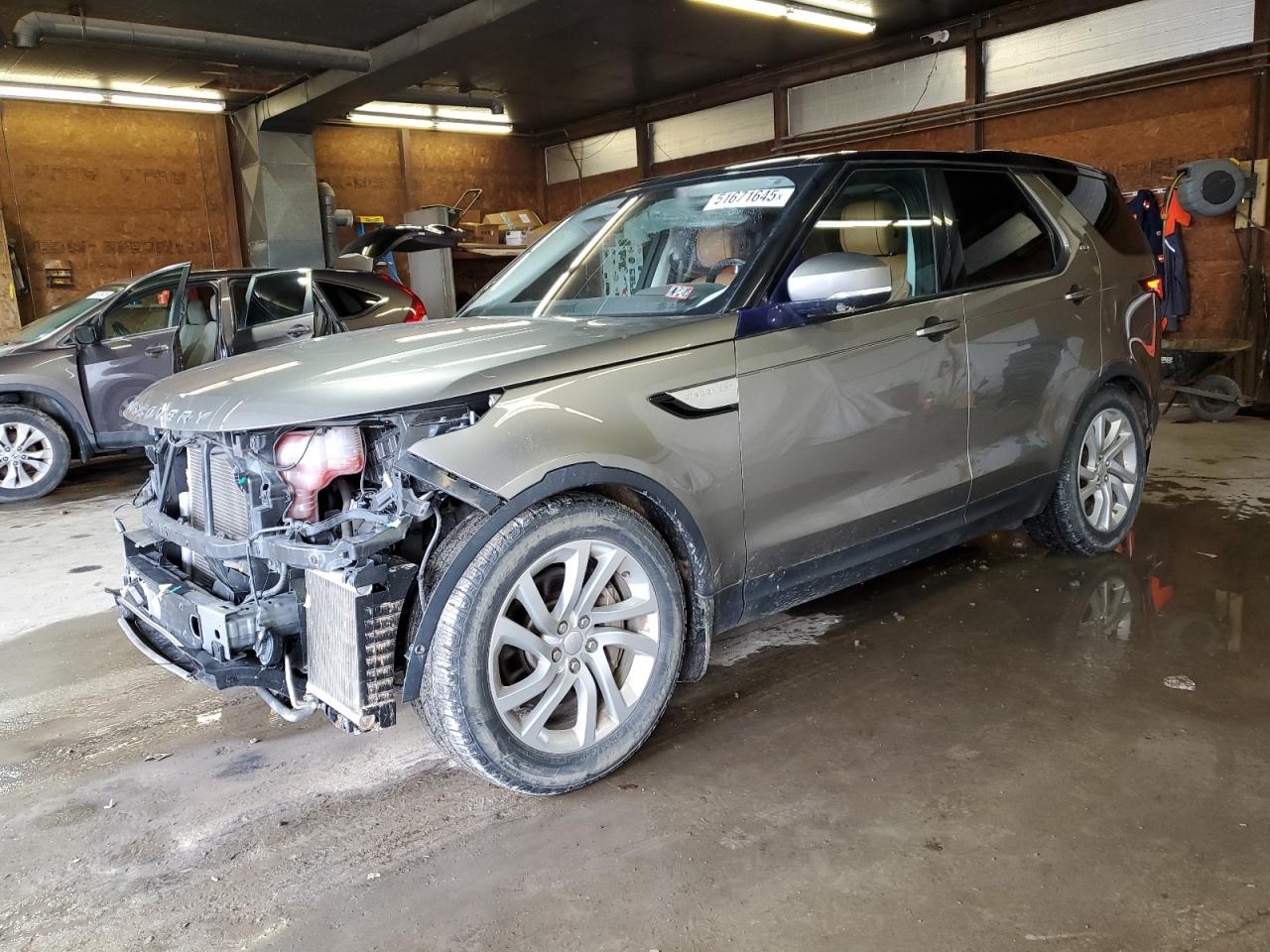 2019 Land Rover Discovery Hse for Sale in Ebensburg, PA - Front End