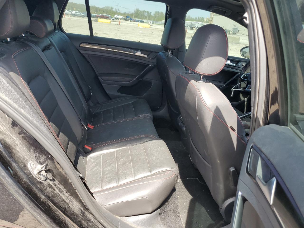 2015 Volkswagen Gti VIN: 3VW4T7AU5FM001571 Lot: 54185525