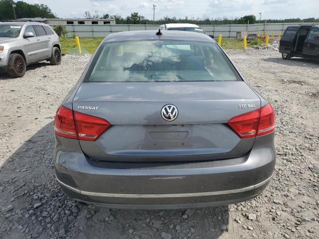  VOLKSWAGEN PASSAT 2014 Серый