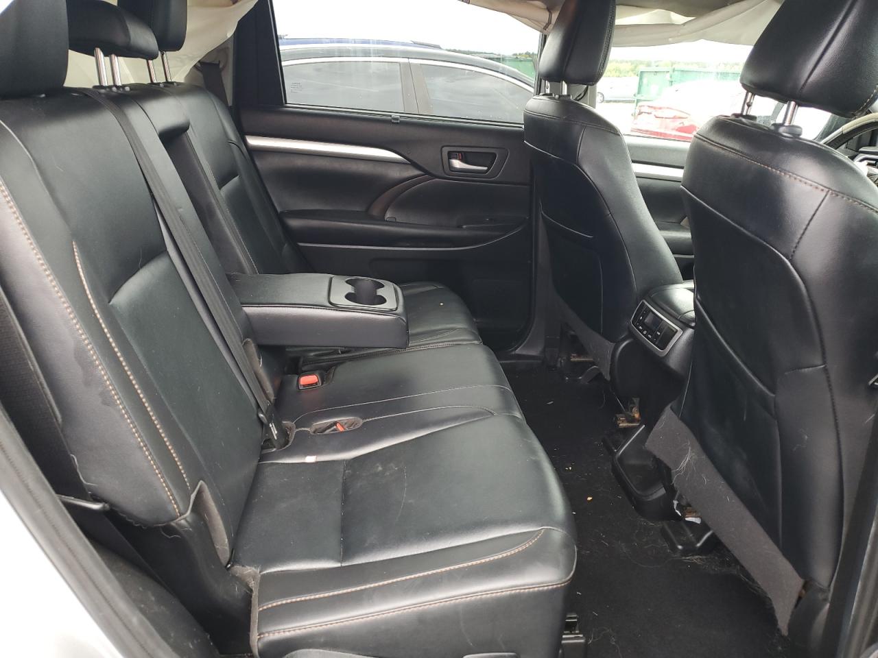 5tdjzrfh0ks593872 5TDJZRFH0KS593872 2019 Toyota Highlander Se