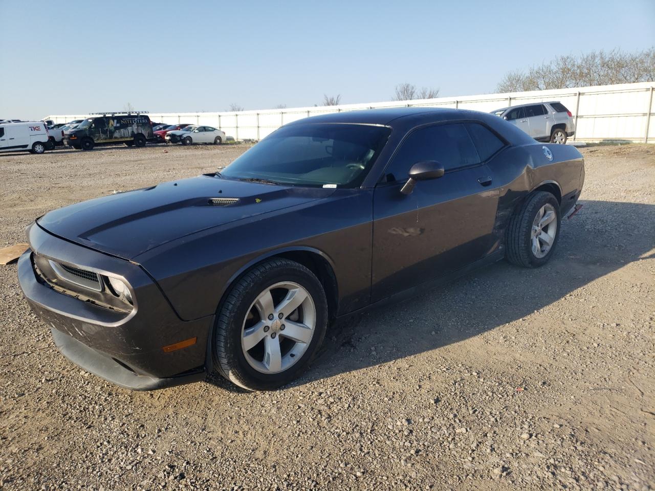 Earlington, KY에서 판매 중인 2014 Dodge Challenger Sxt - Side