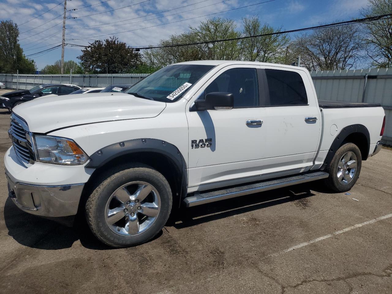 2015 Ram 1500 Slt for Sale in Moraine, OH - Minor Dent/Scratches