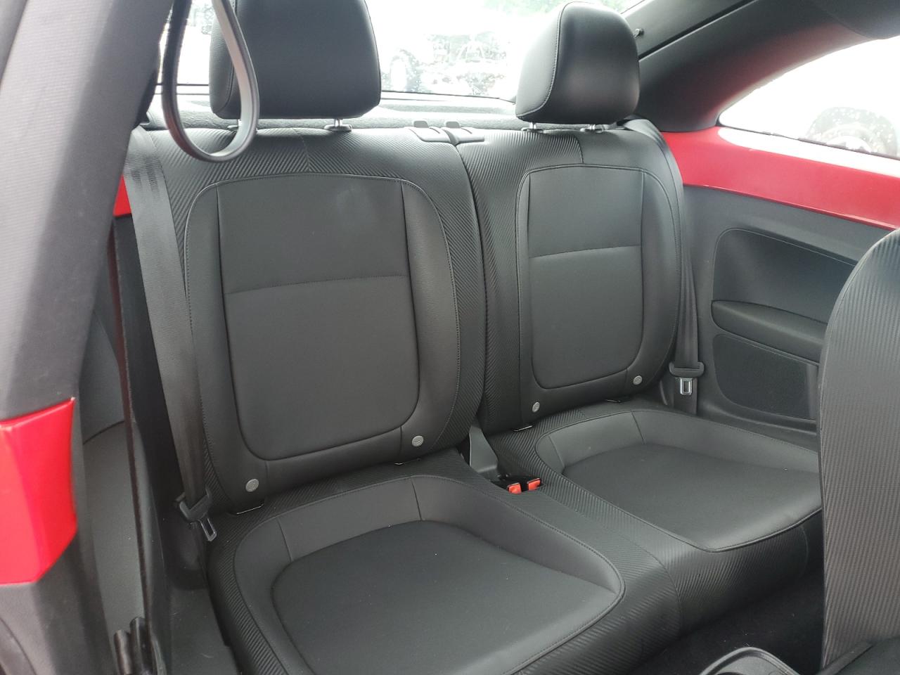 2015 Volkswagen Beetle 1.8T VIN: 3VWJ07ATXFM635462 Lot: 54505955