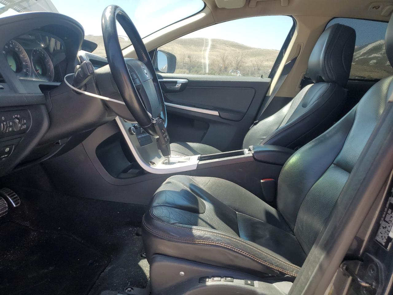 2010 Volvo Xc60 3.2 VIN: YV4960DL8A2101557 Lot: 51189685