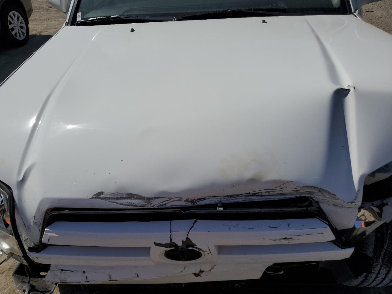 2004 Toyota 4Runner Limited VIN: JTEBU17R740026975 Lot: 54395005