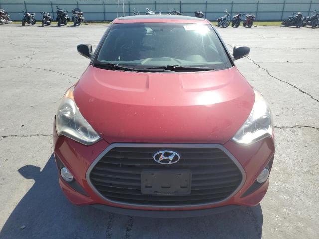  HYUNDAI VELOSTER 2016 Красный