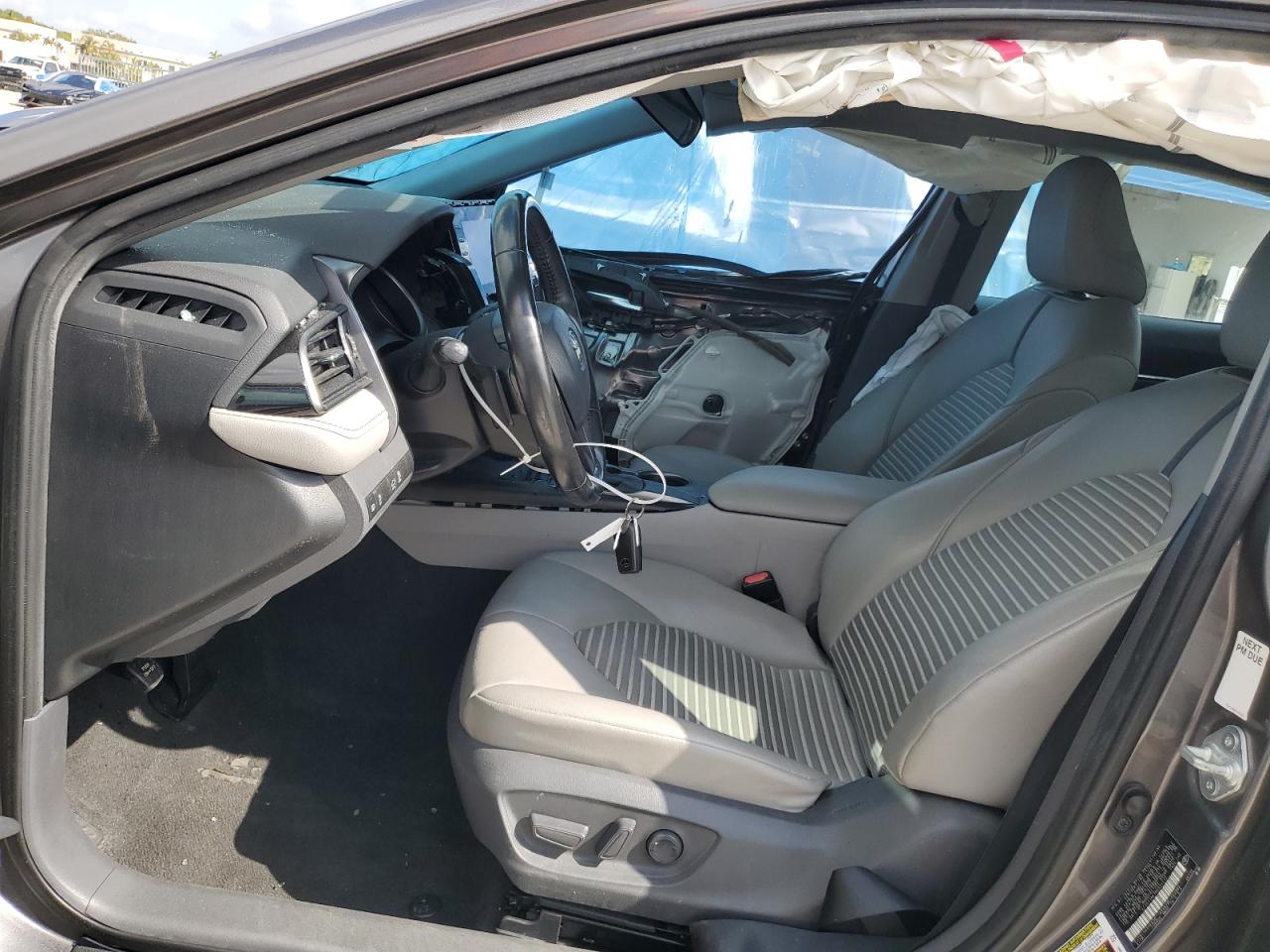 2021 Toyota Camry - Image 7