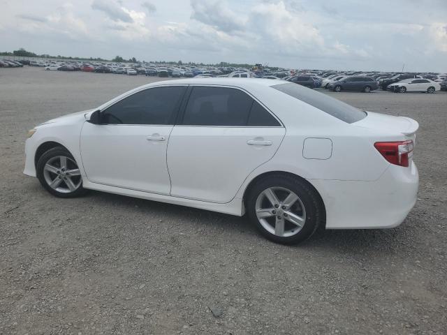 Sedans TOYOTA CAMRY 2014 White