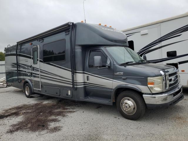 2010 Ford Econoline E450 Super Duty Cutaway Van