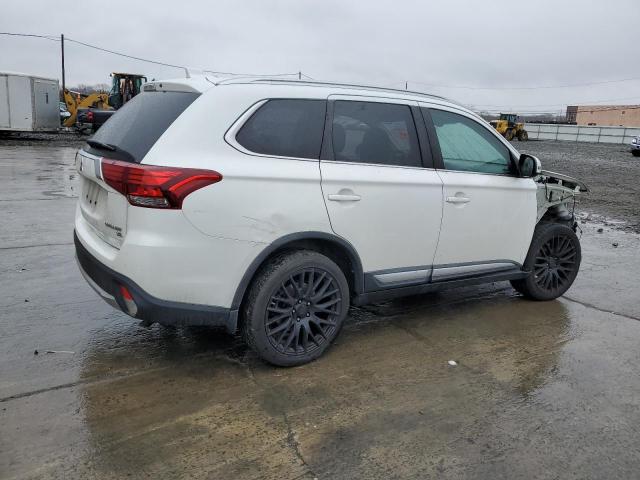  MITSUBISHI OUTLANDER 2018 Белы