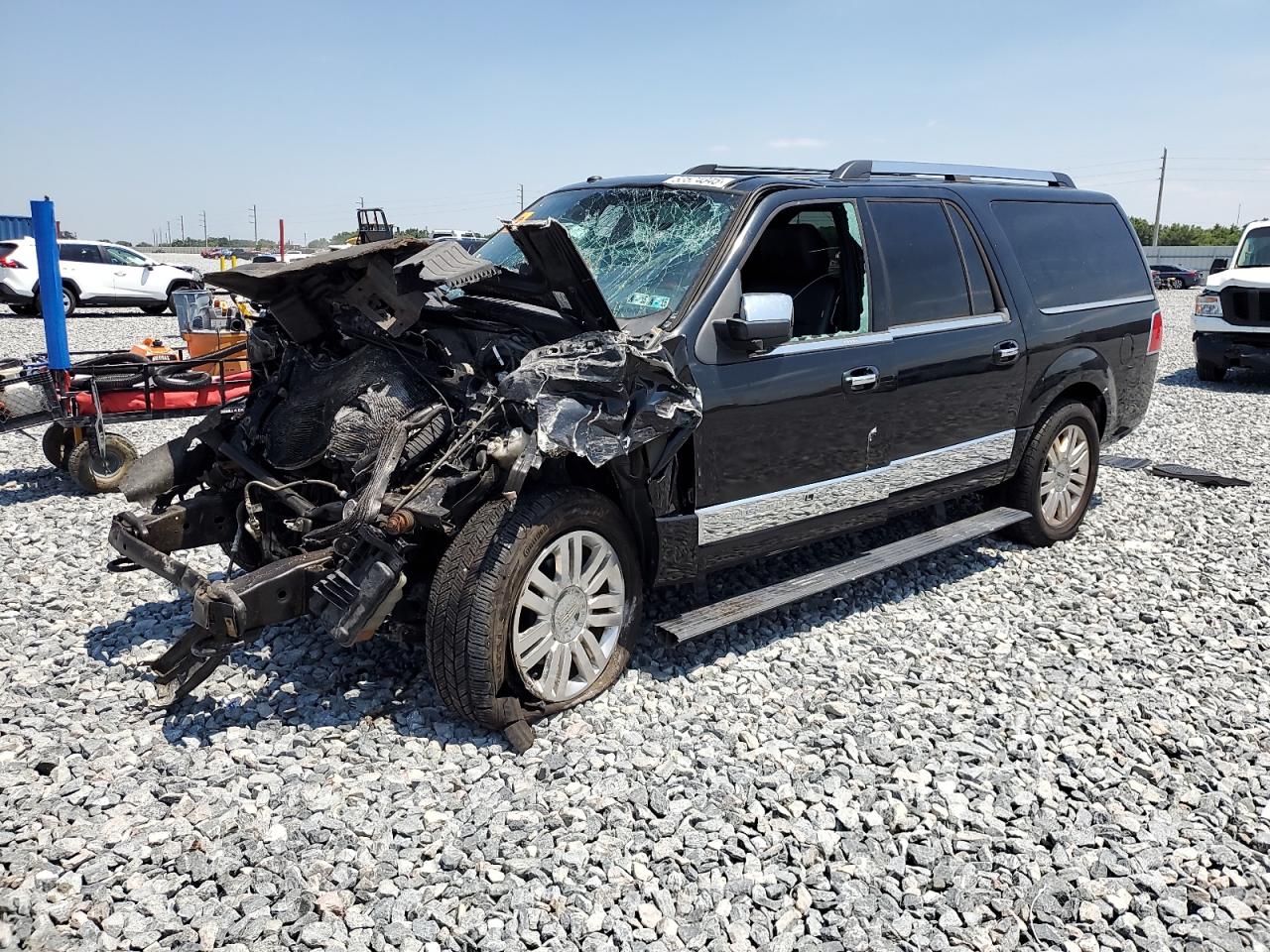 2011 Lincoln Navigator L