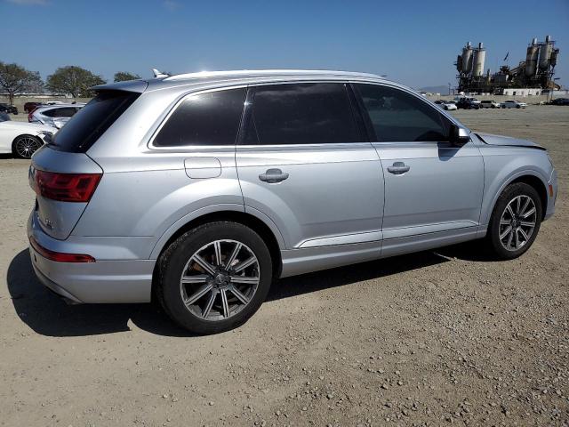  AUDI Q7 2017 Серебристый
