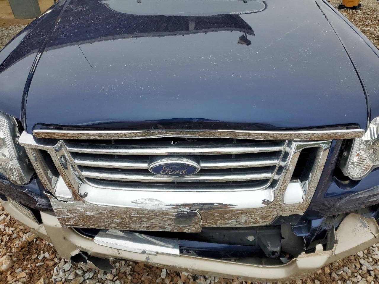 2007 Ford Explorer Eddie Bauer VIN: 1FMEU64807UB43073 Lot: 52104125