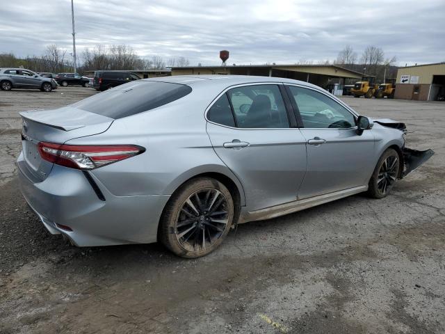  TOYOTA CAMRY 2018 Сріблястий