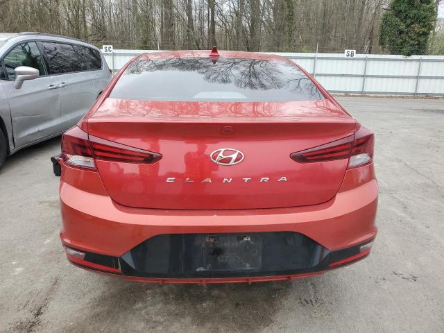  HYUNDAI ELANTRA 2019 Red