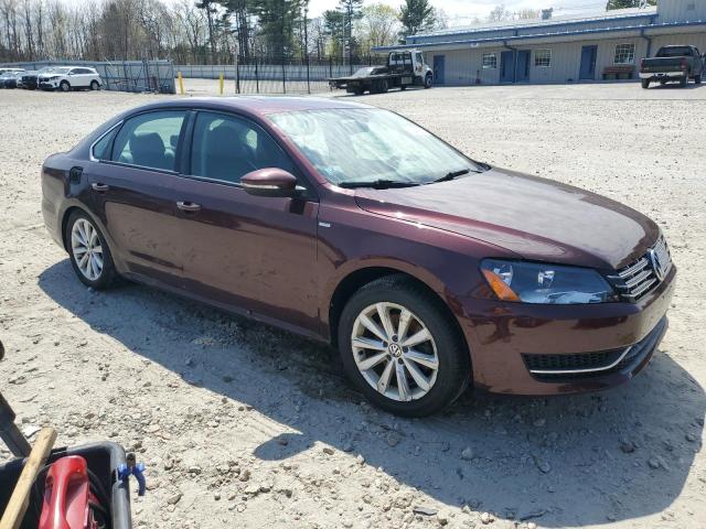  VOLKSWAGEN PASSAT 2012 Красный
