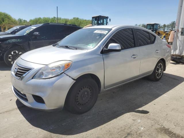  NISSAN VERSA 2014 Сріблястий