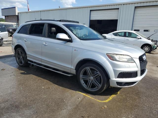  AUDI Q7 2015 Серебристый