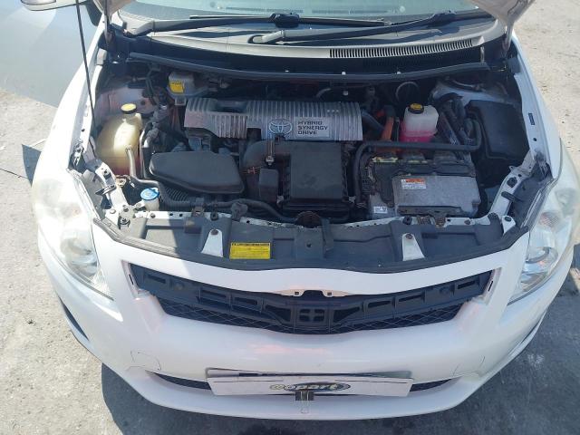 2011 TOYOTA AURIS HYBR