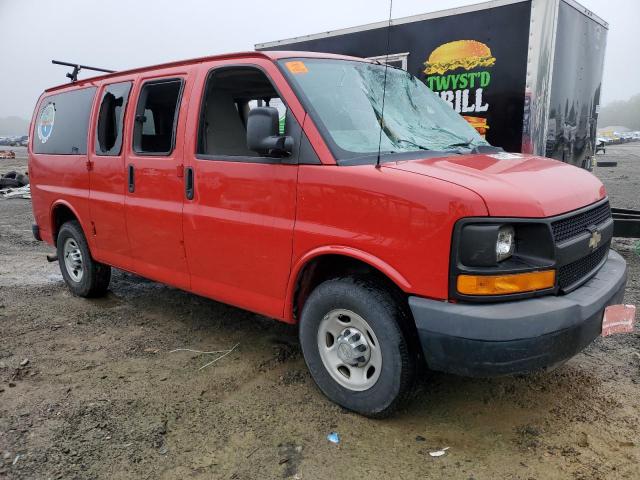 Minivans CHEVROLET EXPRESS 2012 Czerwony