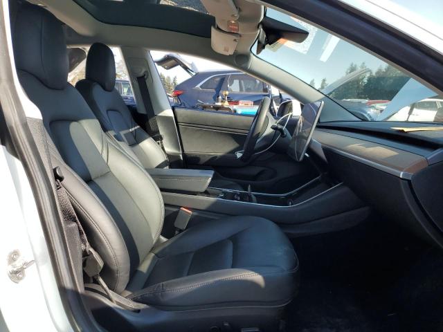  TESLA MODEL 3 2019 Белый
