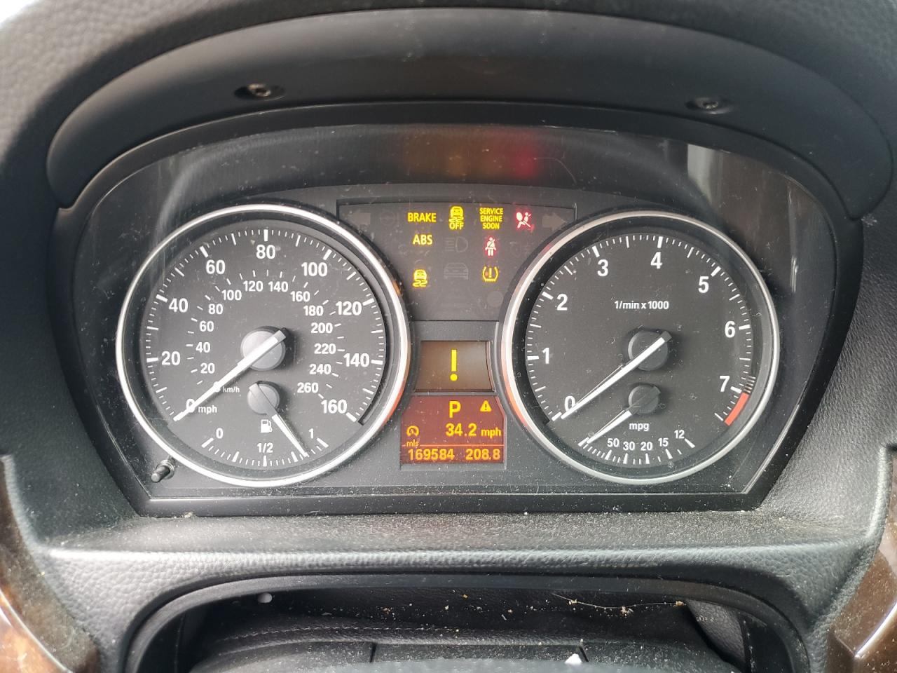 WBAPK5C54BF125643 2011 BMW 328 Xi Sulev