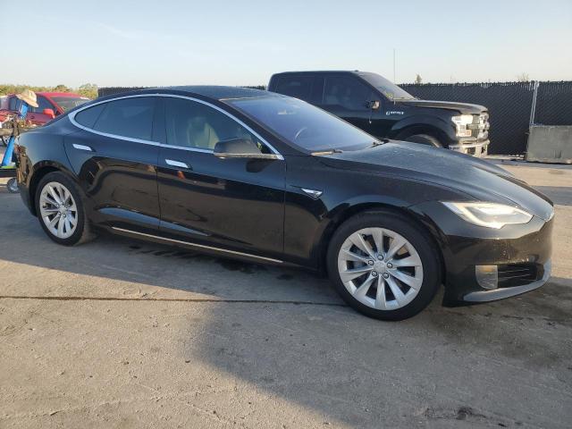  TESLA MODEL S 2016 Чорний
