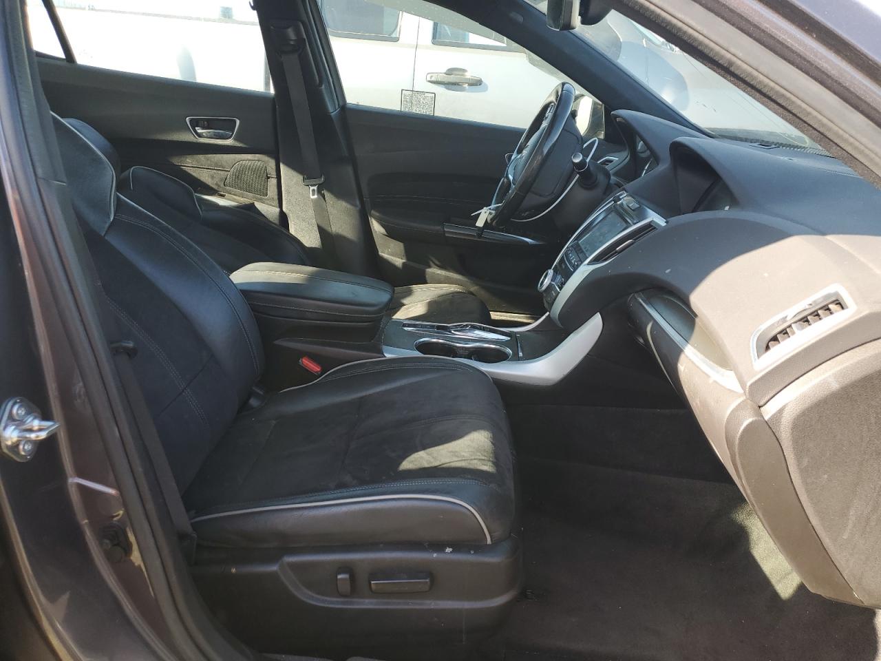 2019 Acura Tlx Technology VIN: 19UUB3F66KA000561 Lot: 51057135