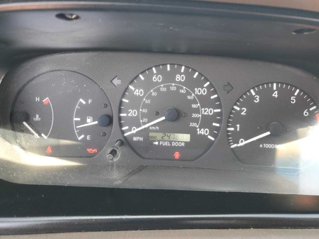 2000 Toyota Camry Ce VIN: JT2BG22K5Y0527714 Lot: 52979455