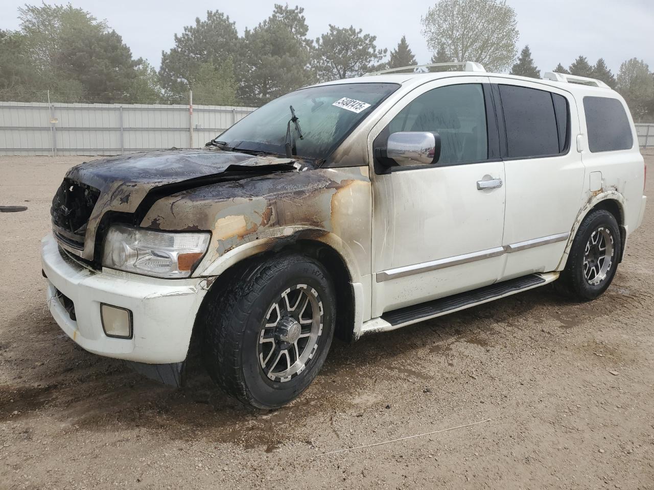 2005 Infiniti Qx56 zu verkaufen in Elgin, IL - Burn