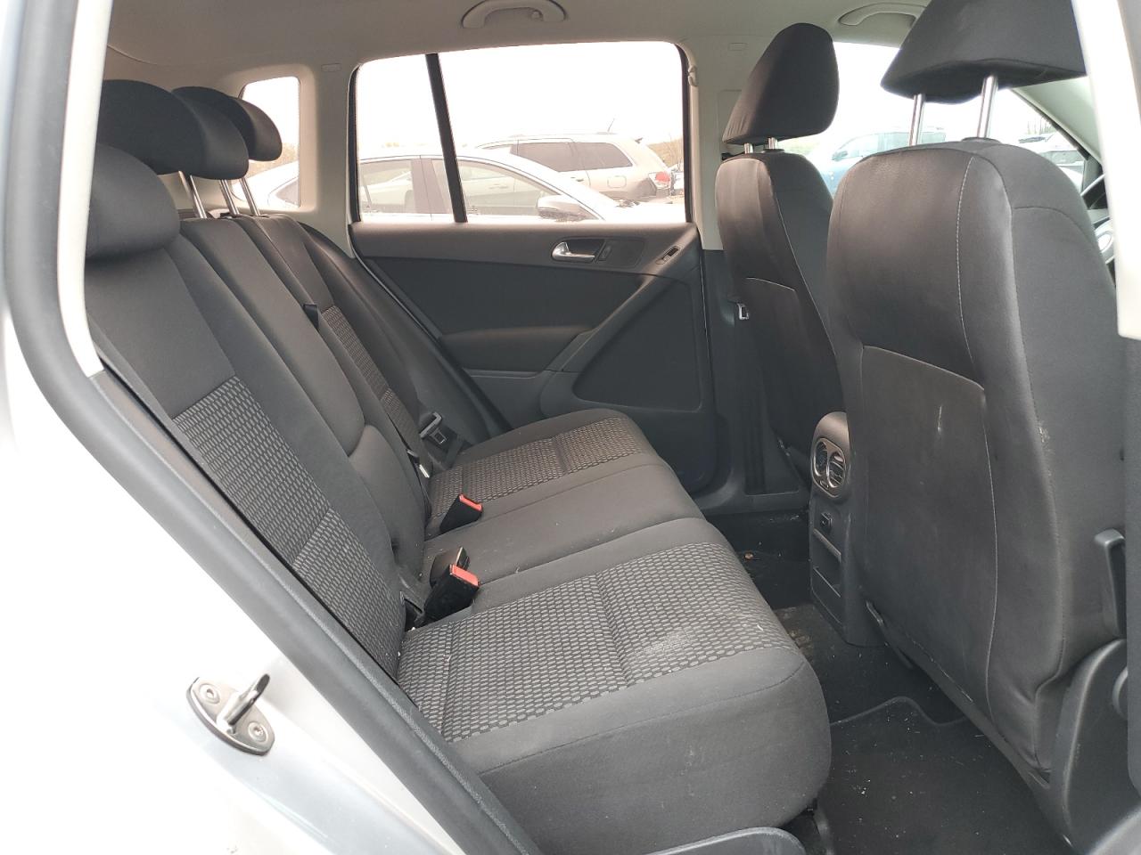 2011 Volkswagen Tiguan S VIN: WVGAV7AX8BW522154 Lot: 53180775