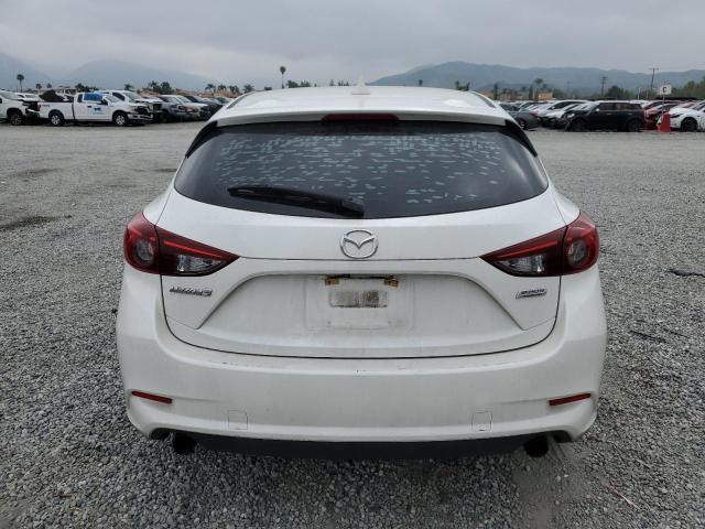  MAZDA 3 2017 Белый
