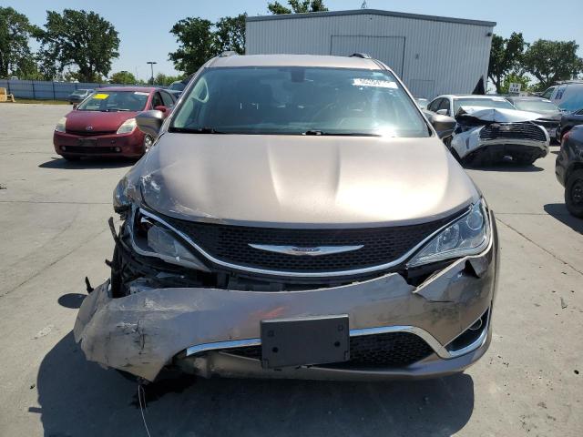  CHRYSLER PACIFICA 2017 tan