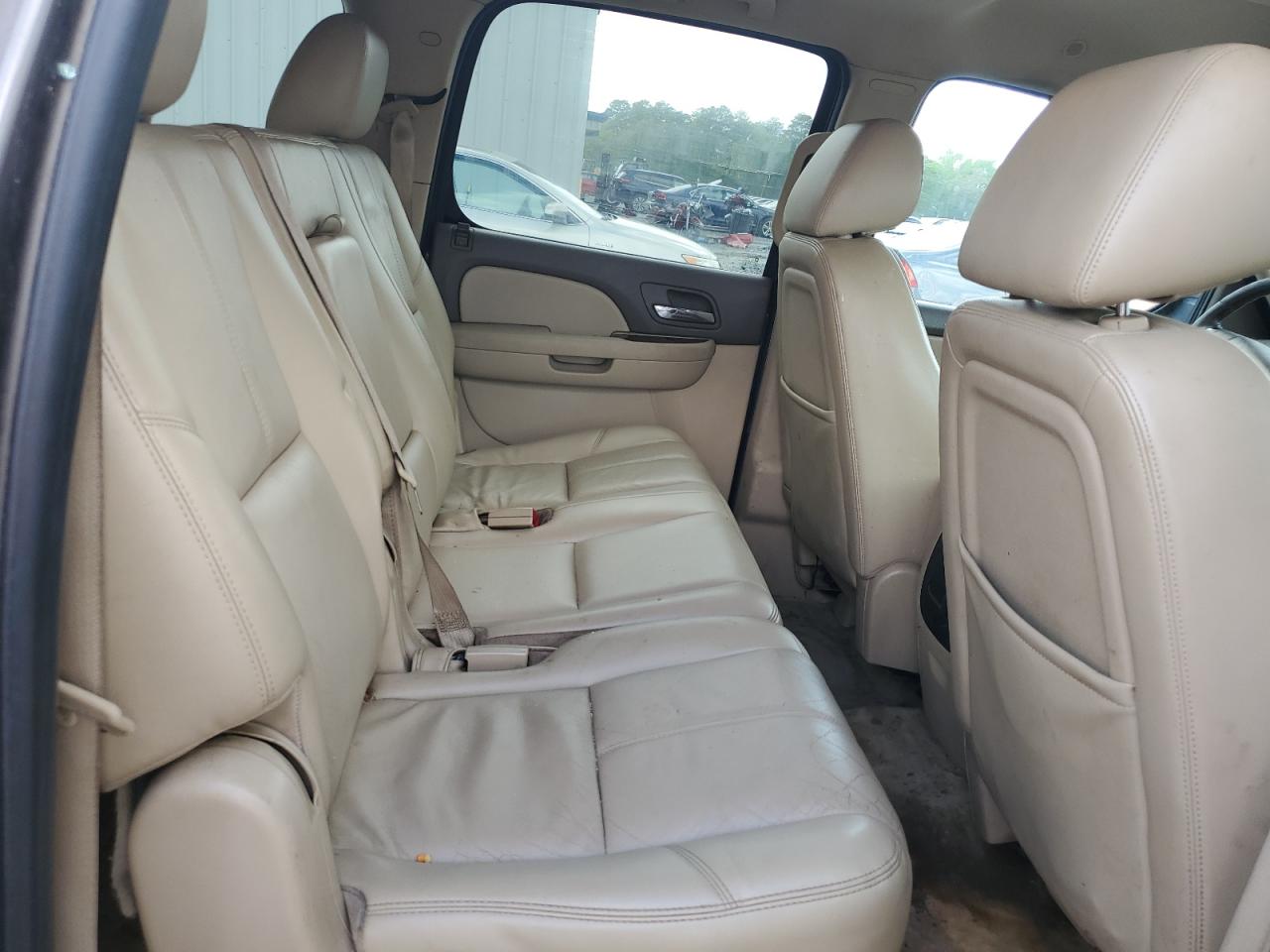 2011 Chevrolet Suburban K1500 Lt VIN: 1GNSKJE38BR397877 Lot: 50583445