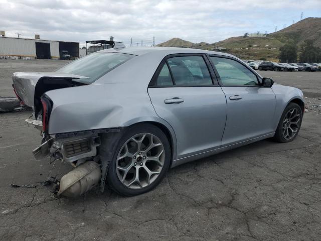  CHRYSLER 300 2018 Серебристый