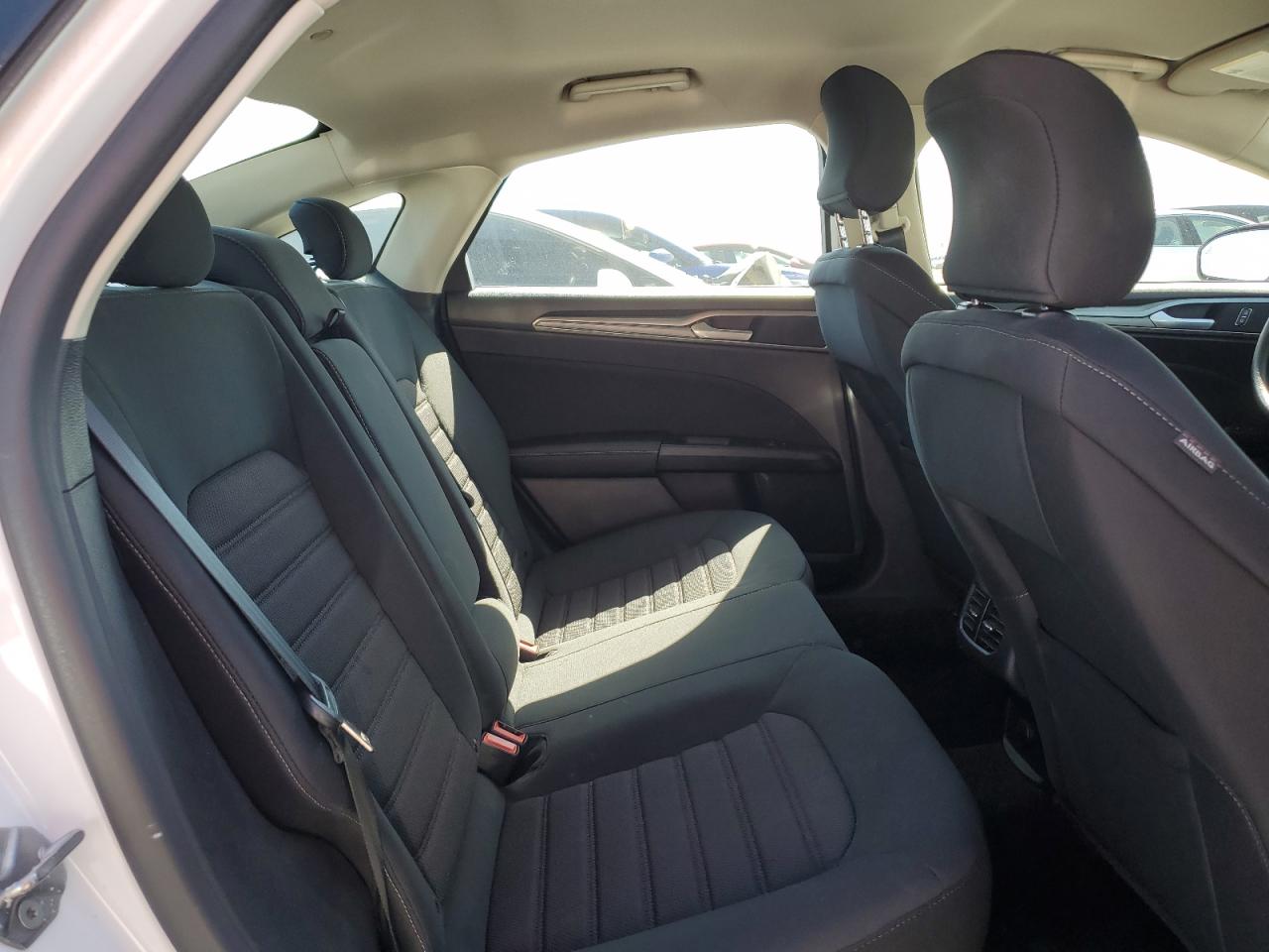 2019 Ford Fusion Se VIN: 3FA6P0LU1KR263949 Lot: 54024895