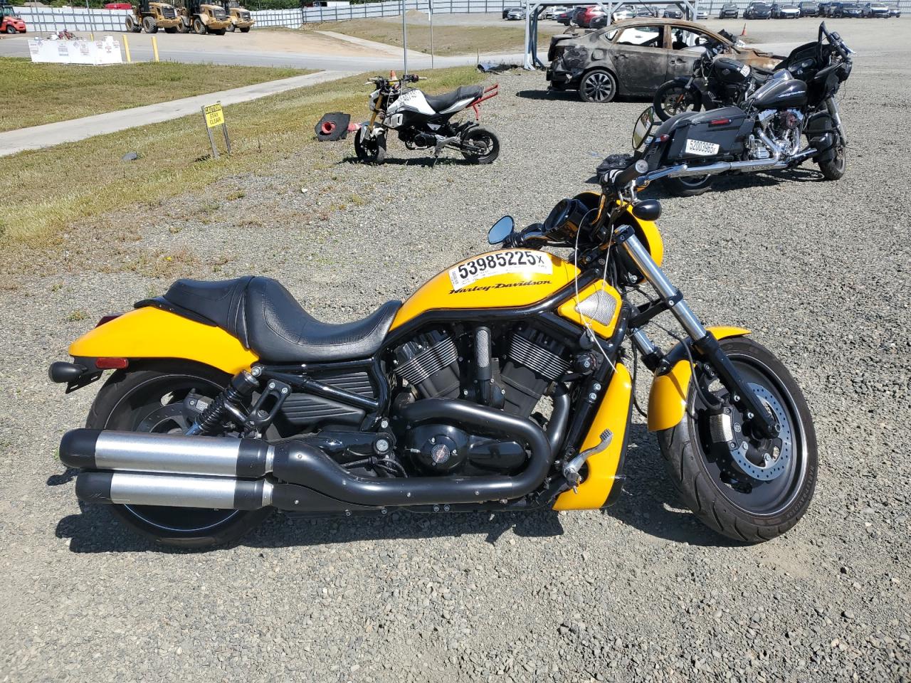 Antelope, CA에서 판매 중인 2011 Harley-Davidson Vrscdx  - Minor Dent/Scratches