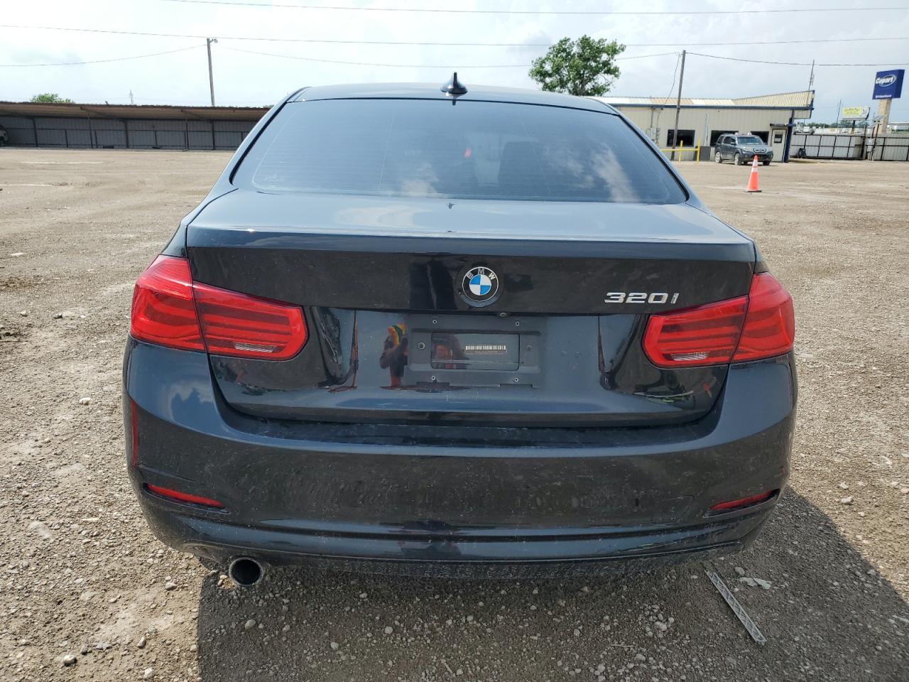 2018 BMW 320 I VIN: WBA8E1G58JNU92404 Lot: 52757725