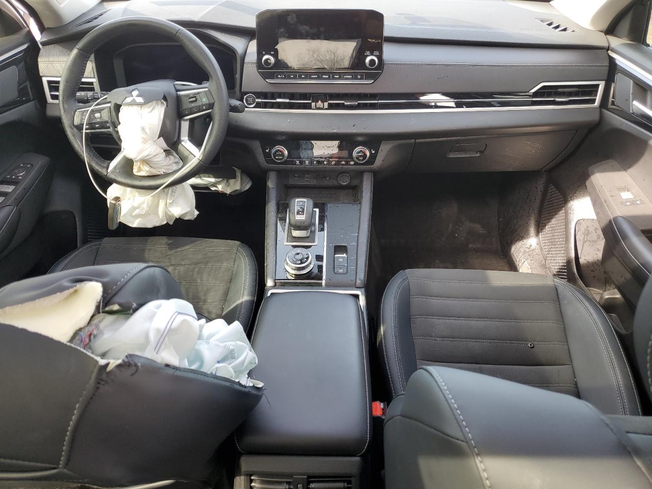 2024 Mitsubishi Outlander Se VIN: JA4J4VA81RZ040178 Lot: 53204615