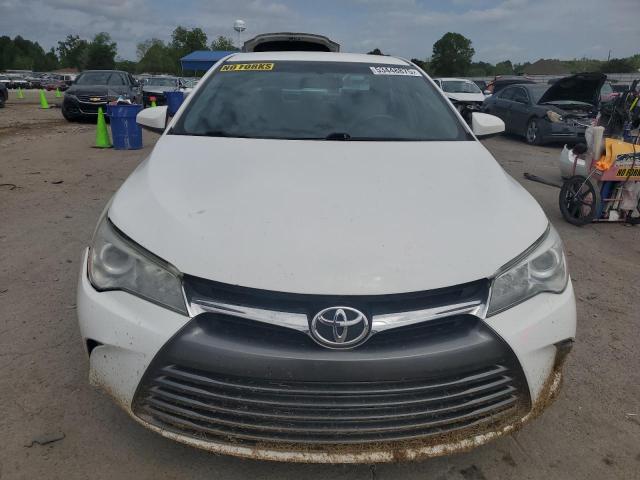 Sedans TOYOTA CAMRY 2017 Biały