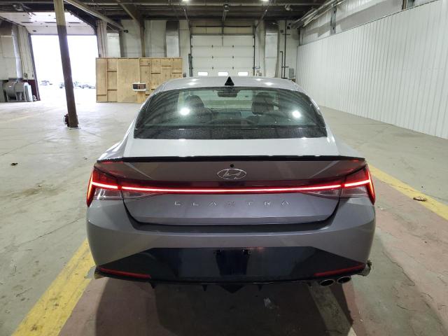  HYUNDAI ELANTRA 2023 Серебристый