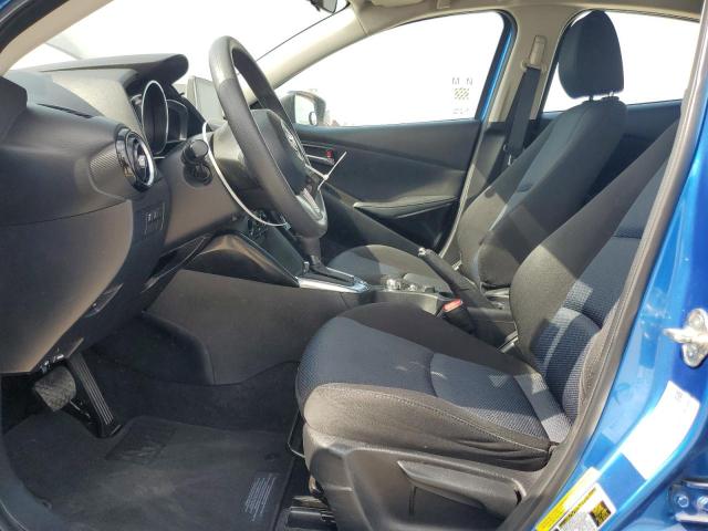 Sedans TOYOTA YARIS 2017 Granatowy