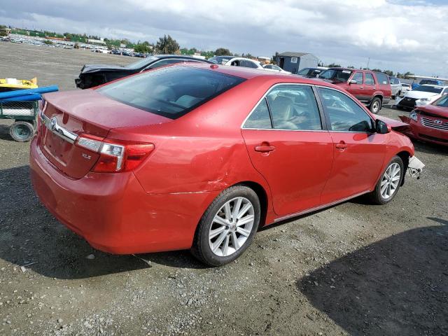 Седаны TOYOTA CAMRY 2014 Красный