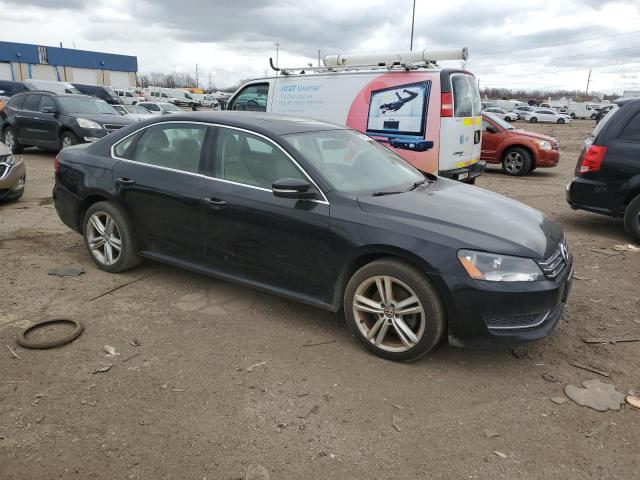 Sedans VOLKSWAGEN PASSAT 2014 Czarny