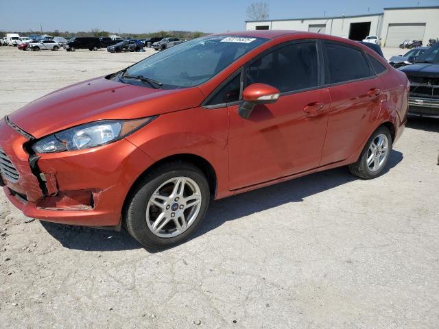  FORD FIESTA 2018 Красный