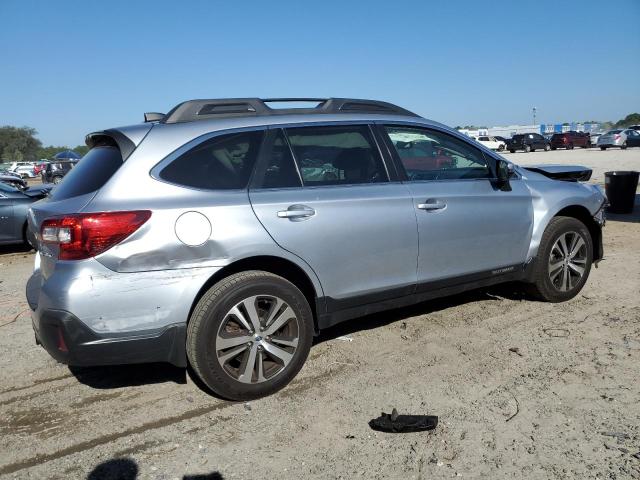  SUBARU OUTBACK 2018 Сріблястий