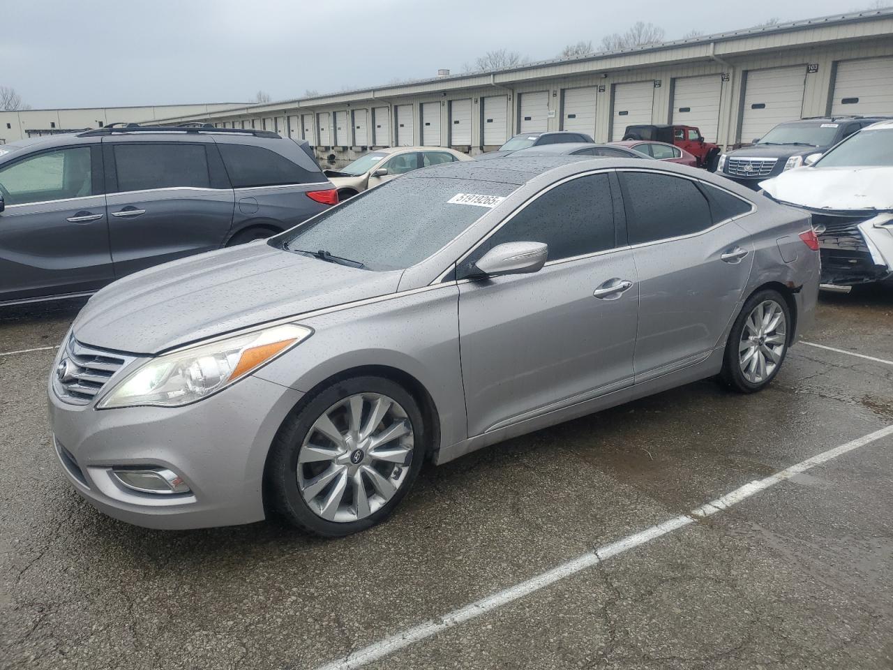 2012 Hyundai Azera Gls zu verkaufen in Louisville, KY - Rear End