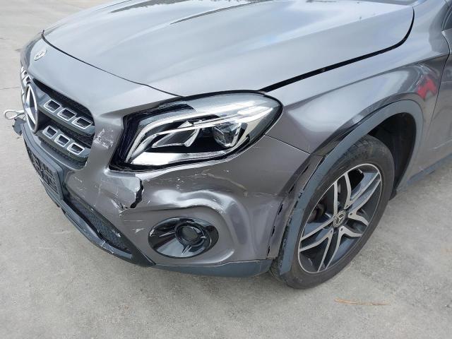 2019 MERCEDES BENZ GLA 180 UR